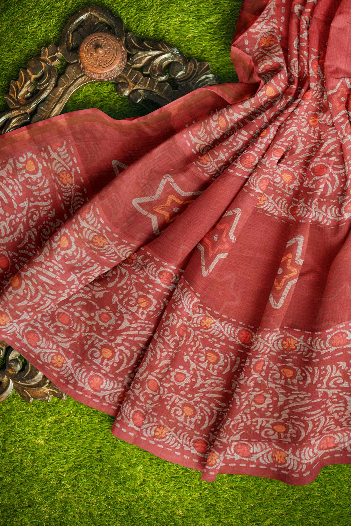 Mild Red Printed Cotton Star Prints Self Checks Saree