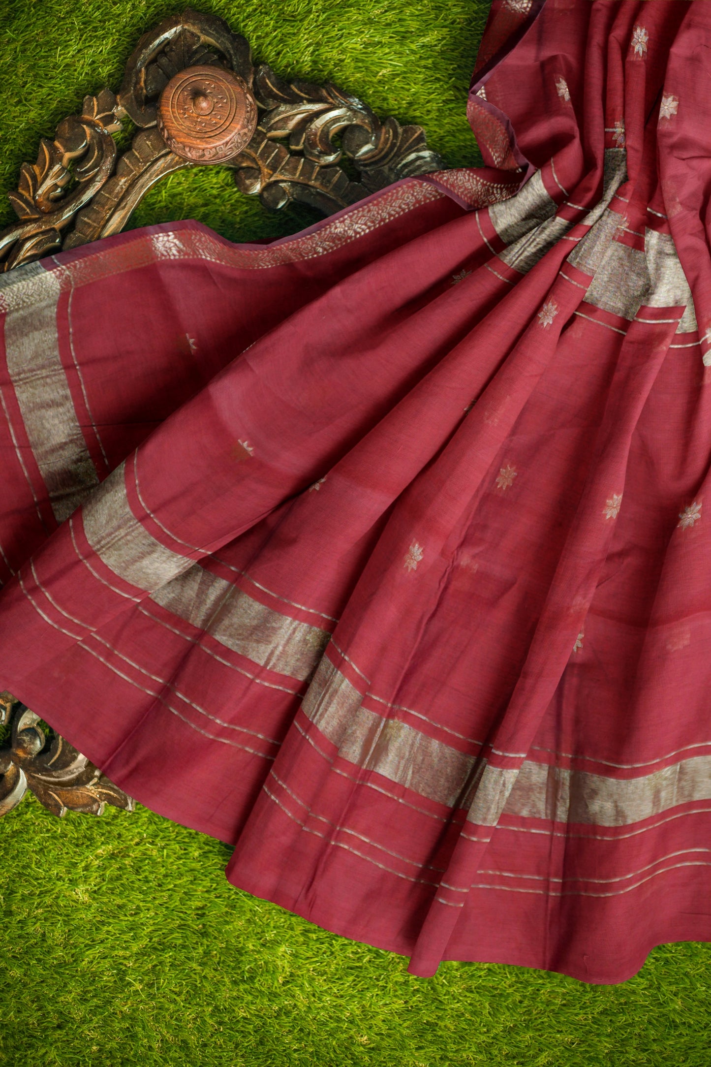 Maroon Semi Maheswari Cotton Small Butta Self Pallu Saree