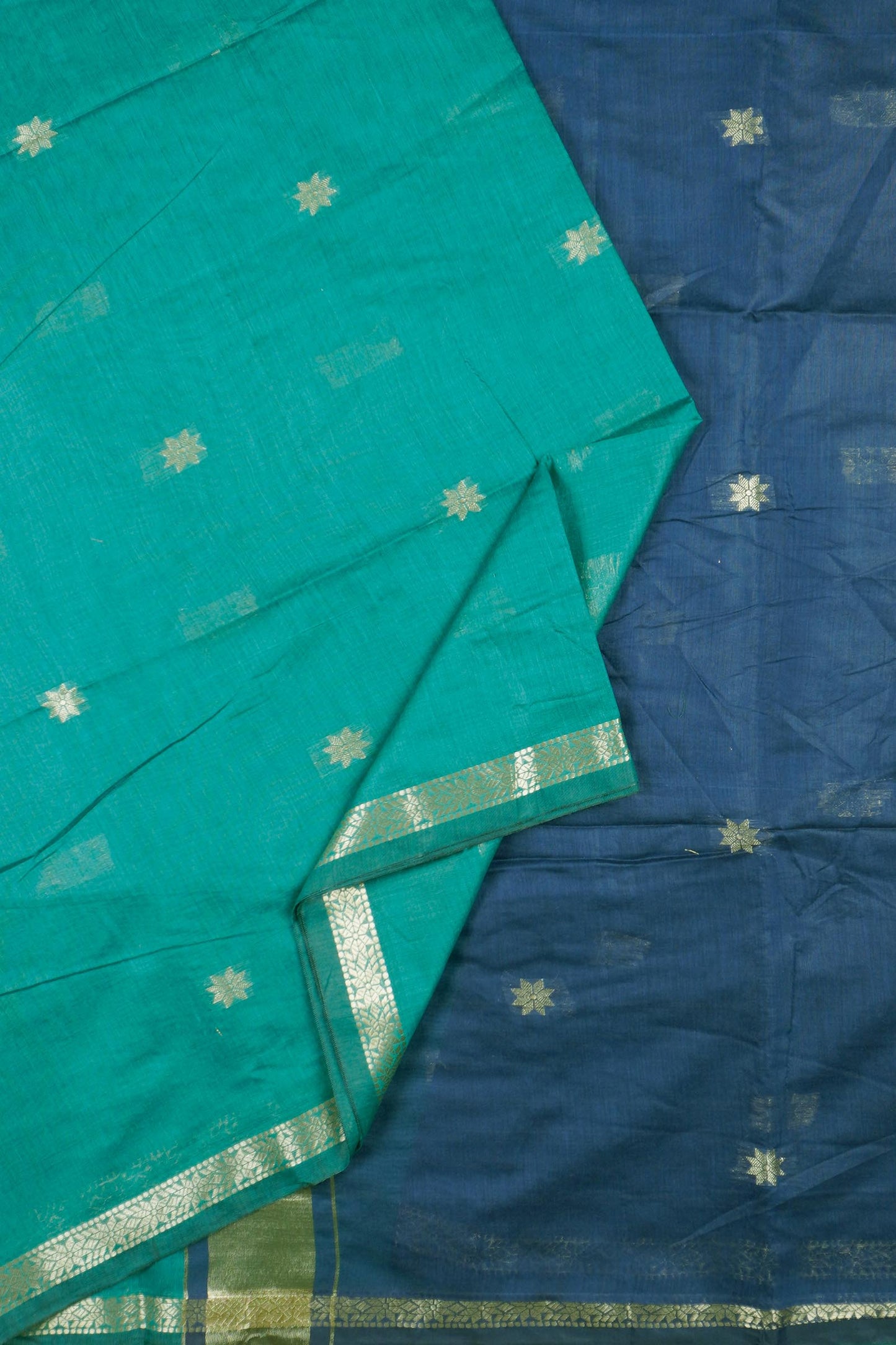 Emerald Green Semi Maheswari Cotton Small  Butta Contrast Blue Pallu Saree