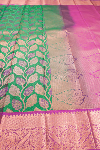 Green Semi Silk Twin Leaves Zari Border Contrast Pallu Saree