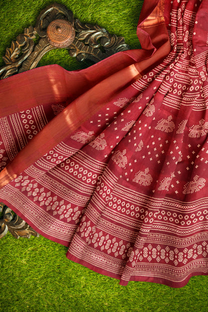 Maroon Elephant Prints Self Checks Zari Border Fancy Cotton Saree
