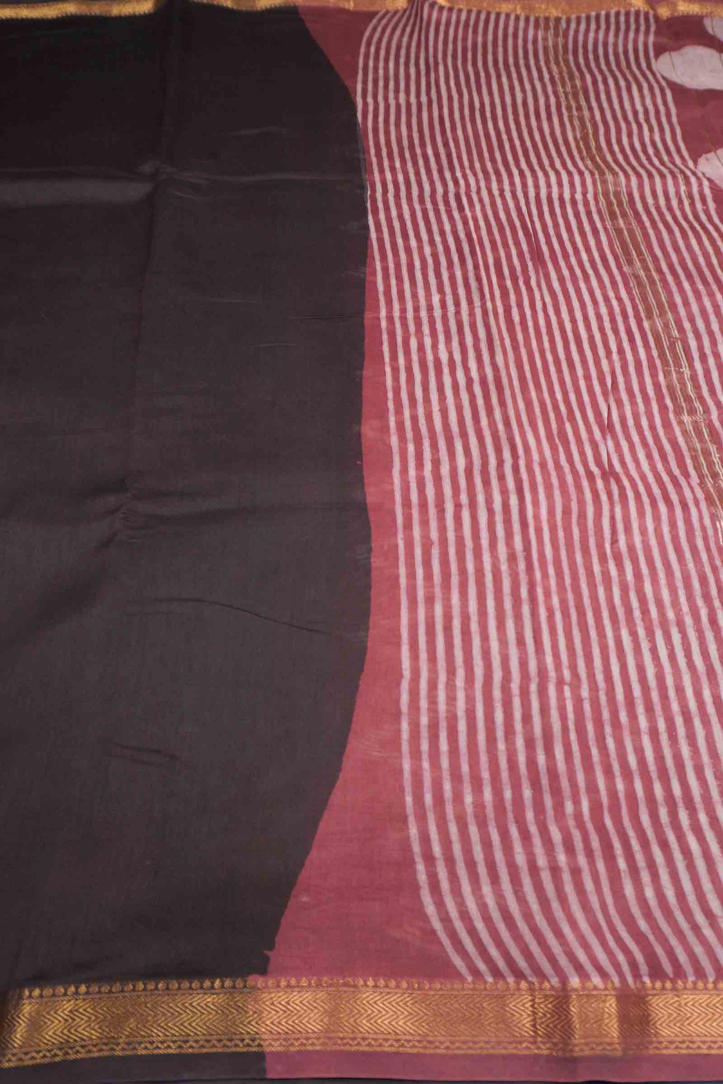 Black Brown Maheshwari Cotton  Zari Border Saree
