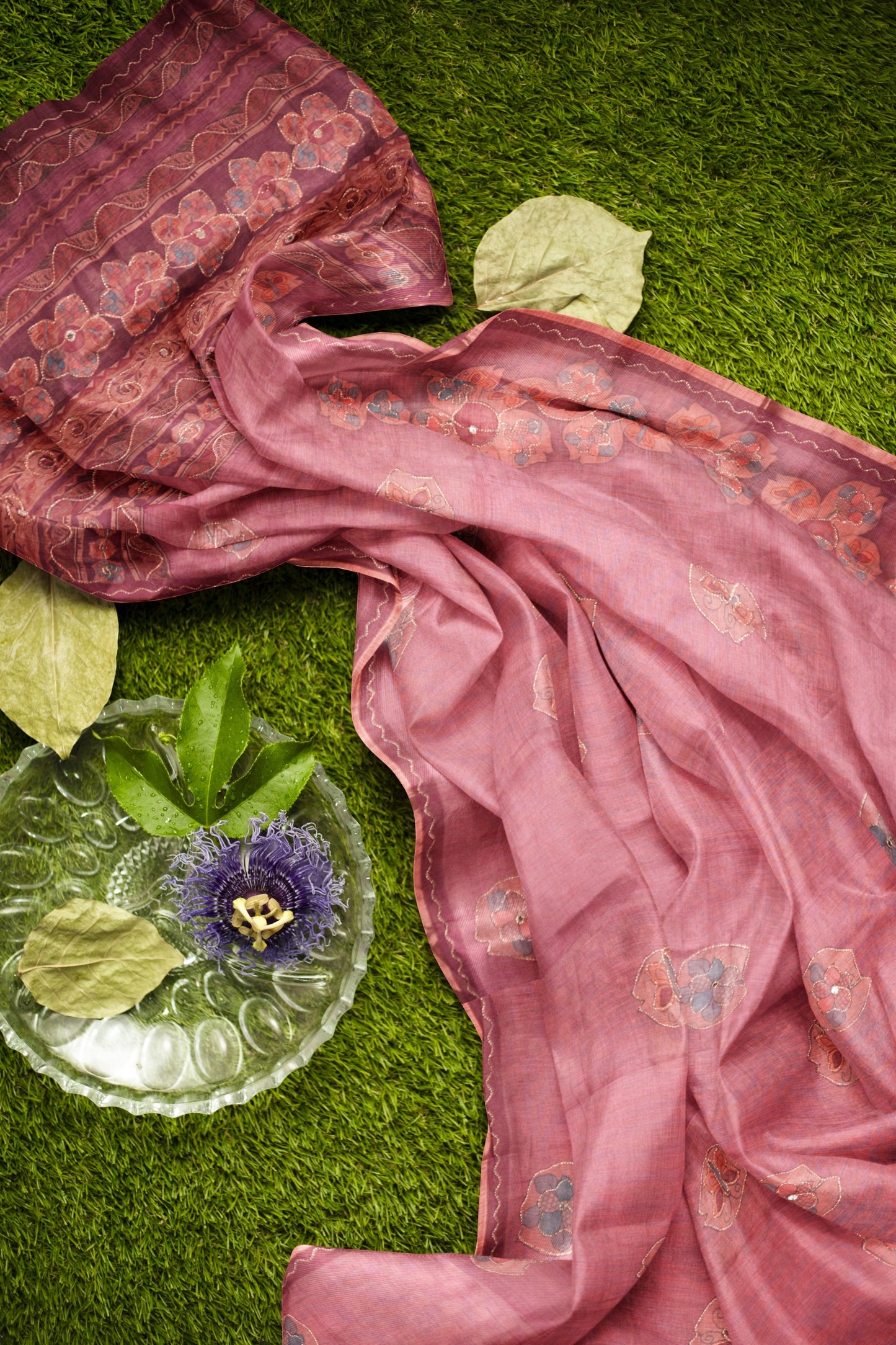 Blush Pink Semi Linen Floral Chains Border Saree