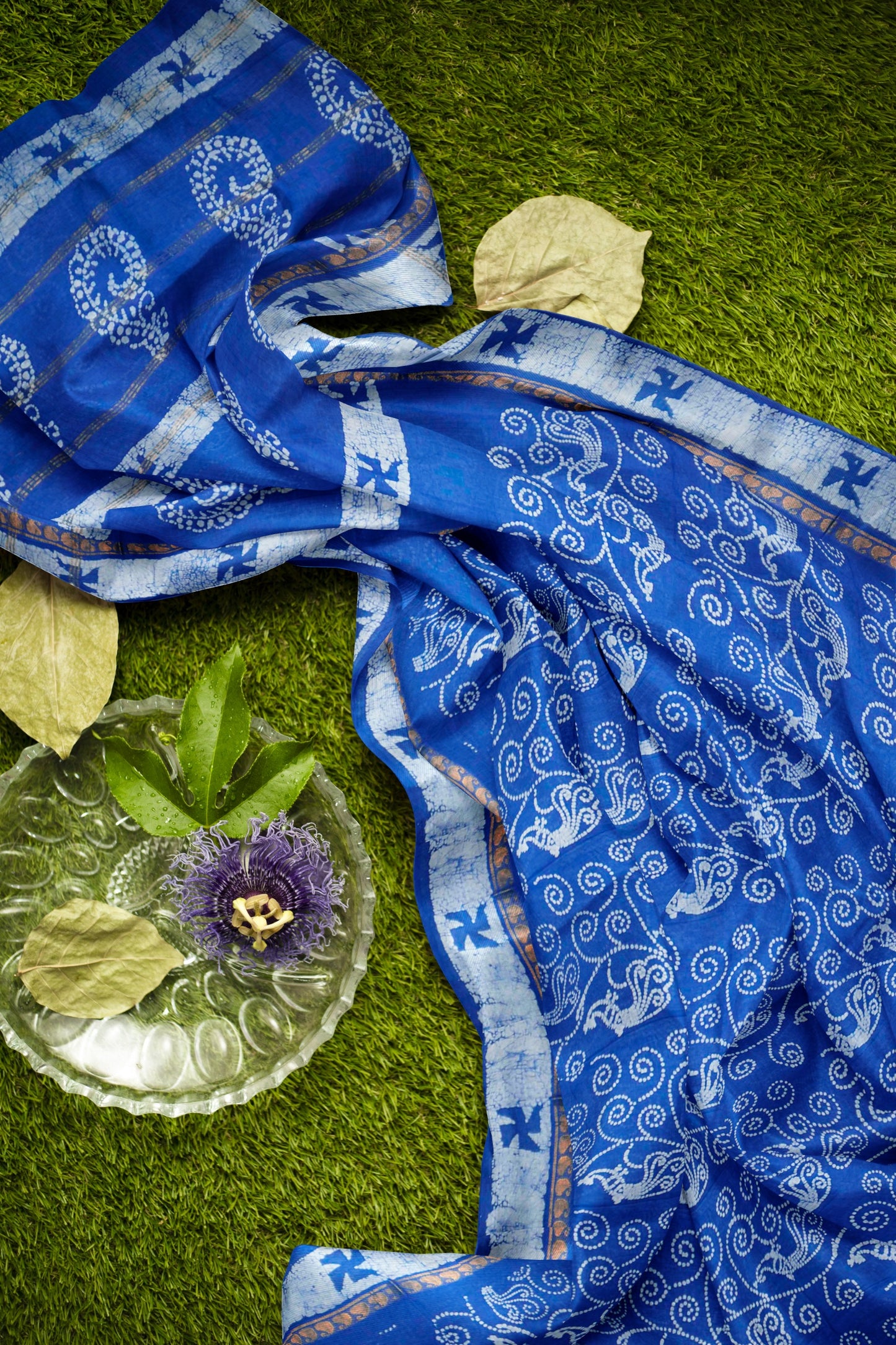 Blue Pure Sungudi Cotton Floral Dots Shell Pallu Saree