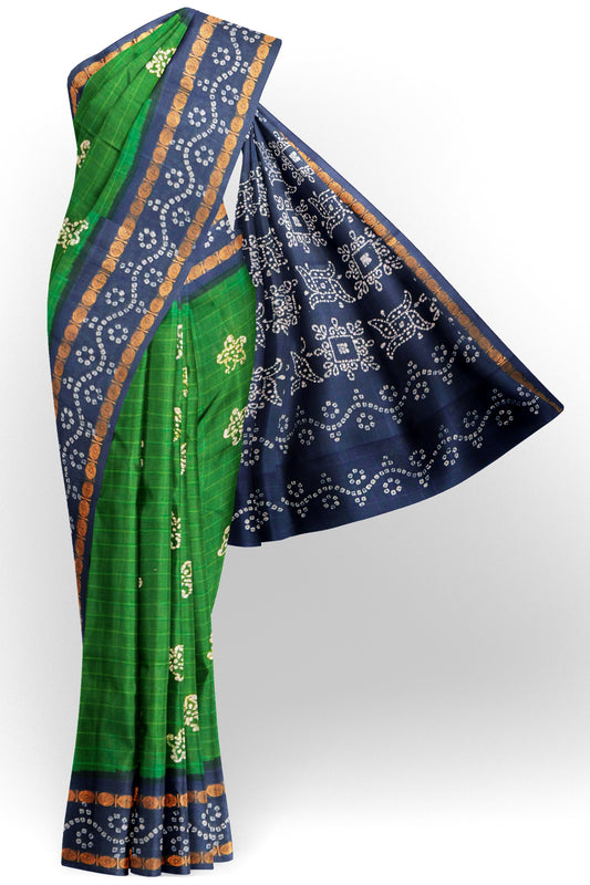 Green Pure Sungudi Self Checks Contrast Border Saree