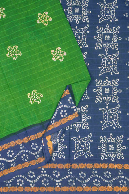 Green Pure Sungudi Self Checks Contrast Border Saree