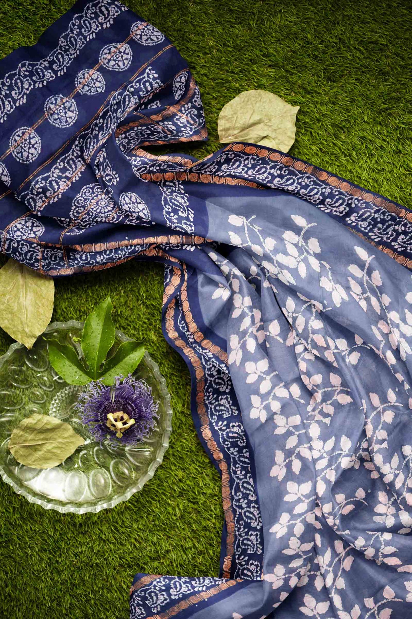 Denim Grey Pure Sungudi Cotton Leaf Print Saree
