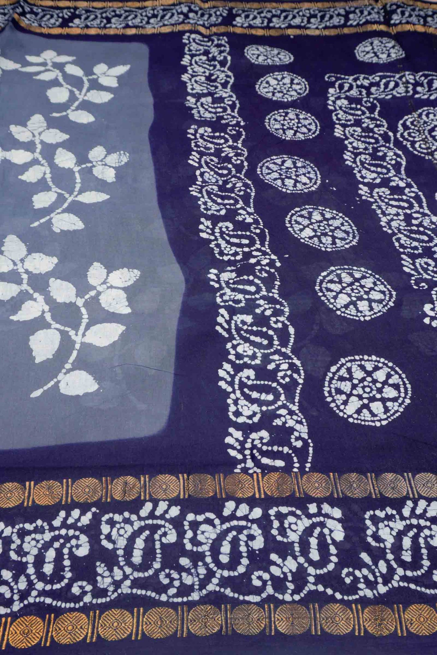 Denim Grey Pure Sungudi Cotton Leaf Print Saree