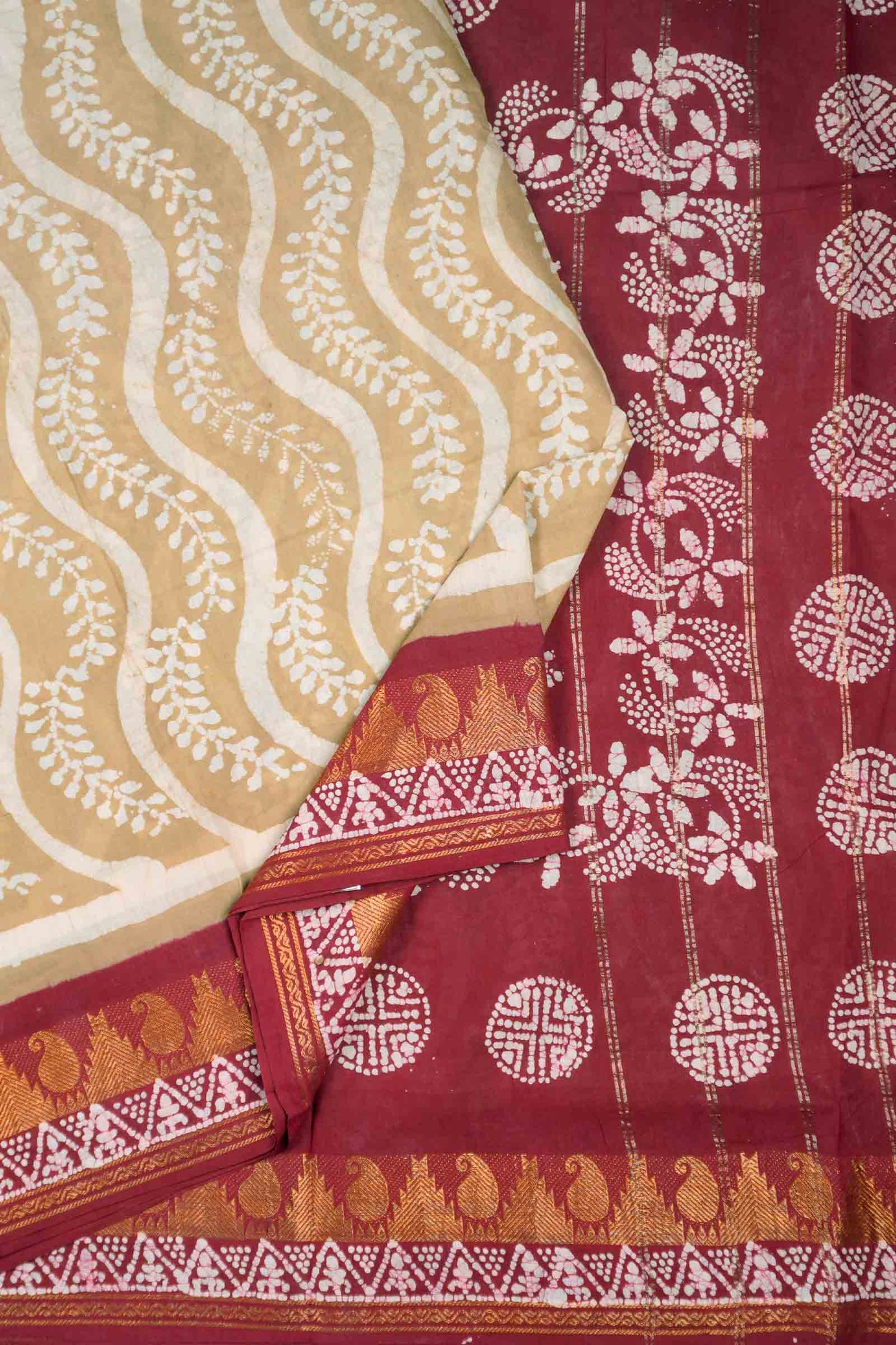 Sandal  Pure Sungudi Cotton Contrast Red Border Saree