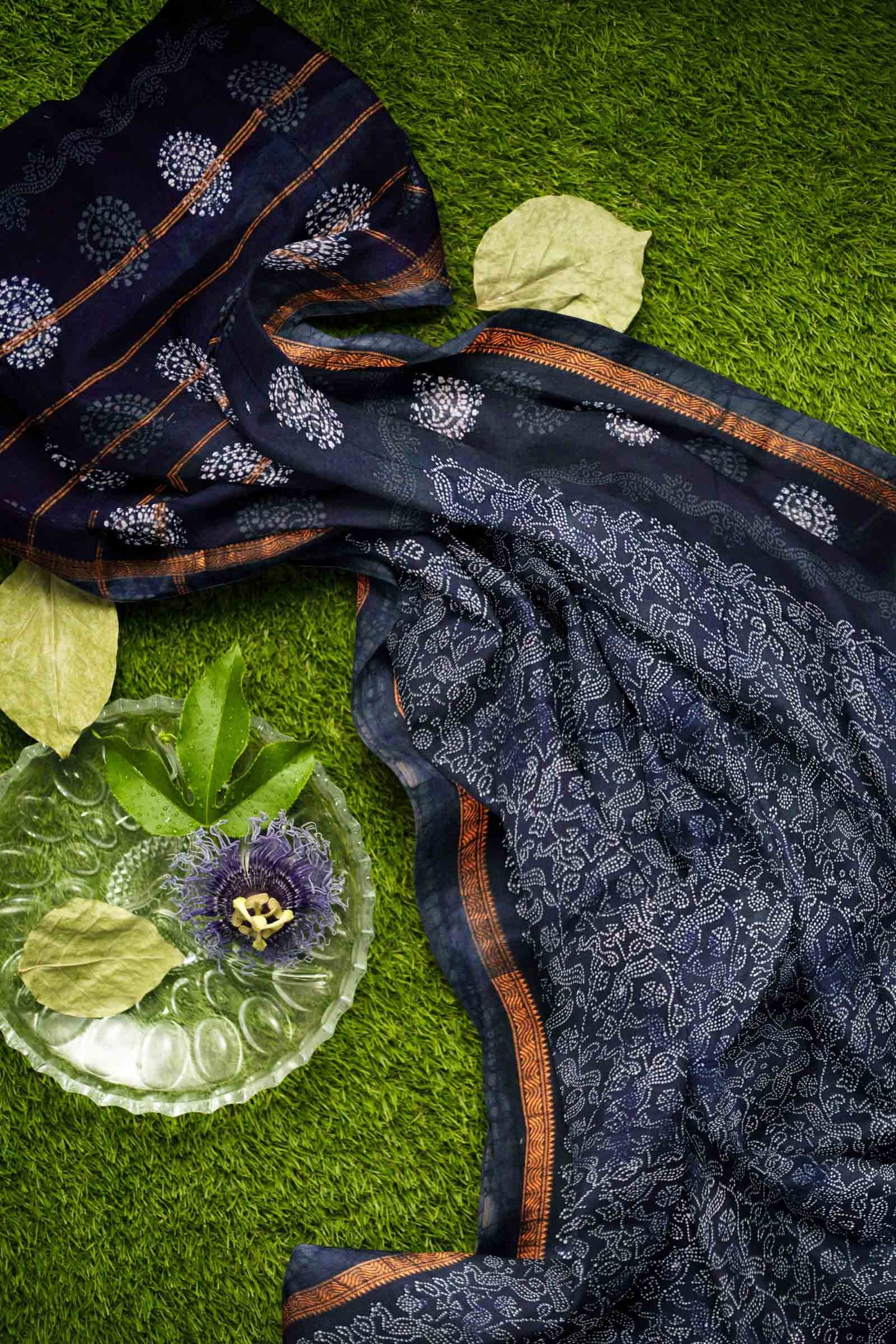 Black Pure Sungudi Cotton All Over Peacocks Paisely Pallu Saree