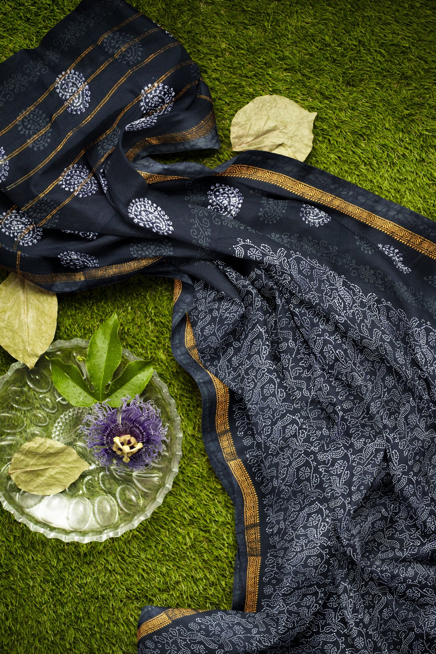 Black Pure Sungudi Cotton All Over Peacocks Saree