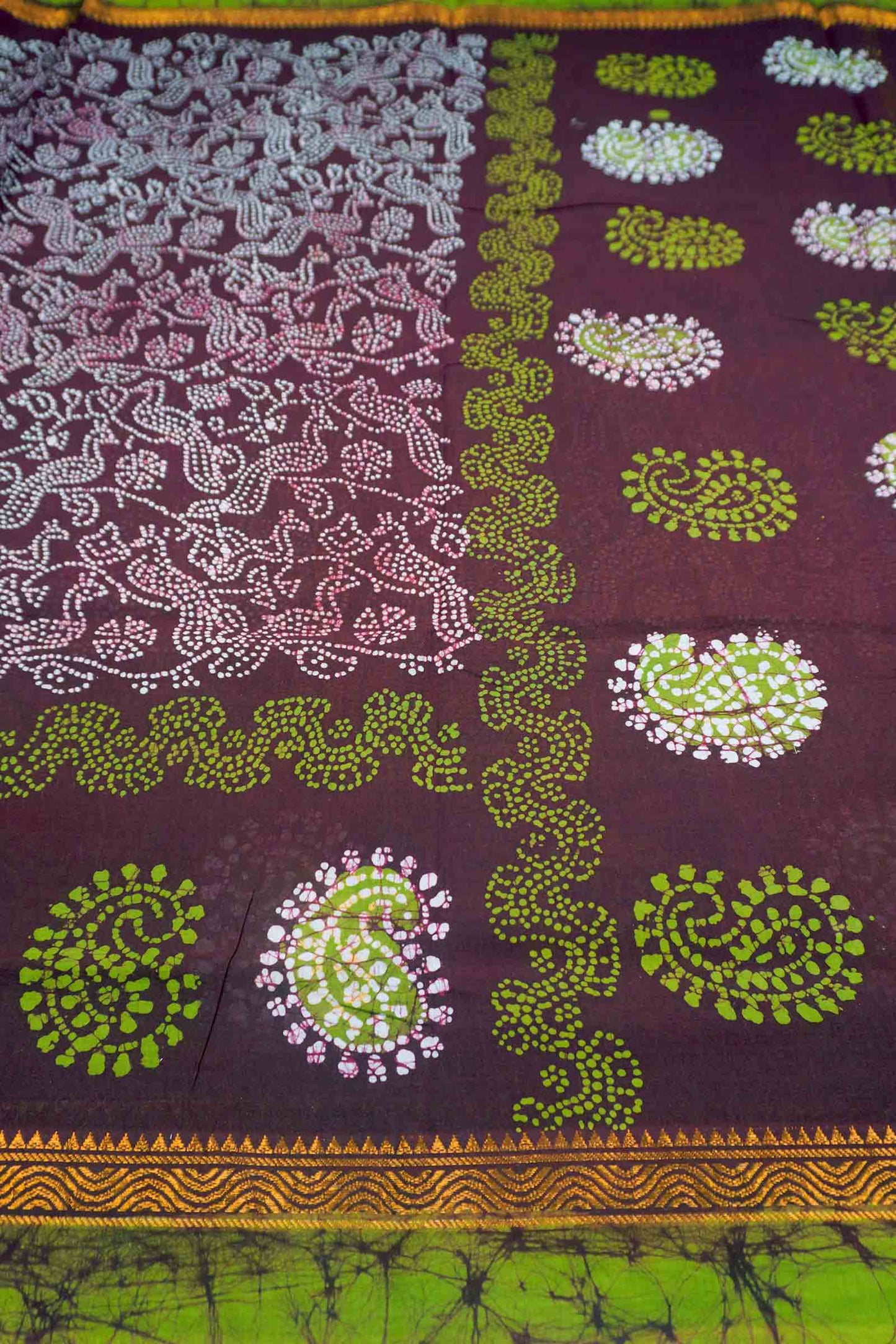 Dark Brown Pure Sungudi Cotton Peacock Garden Print Saree