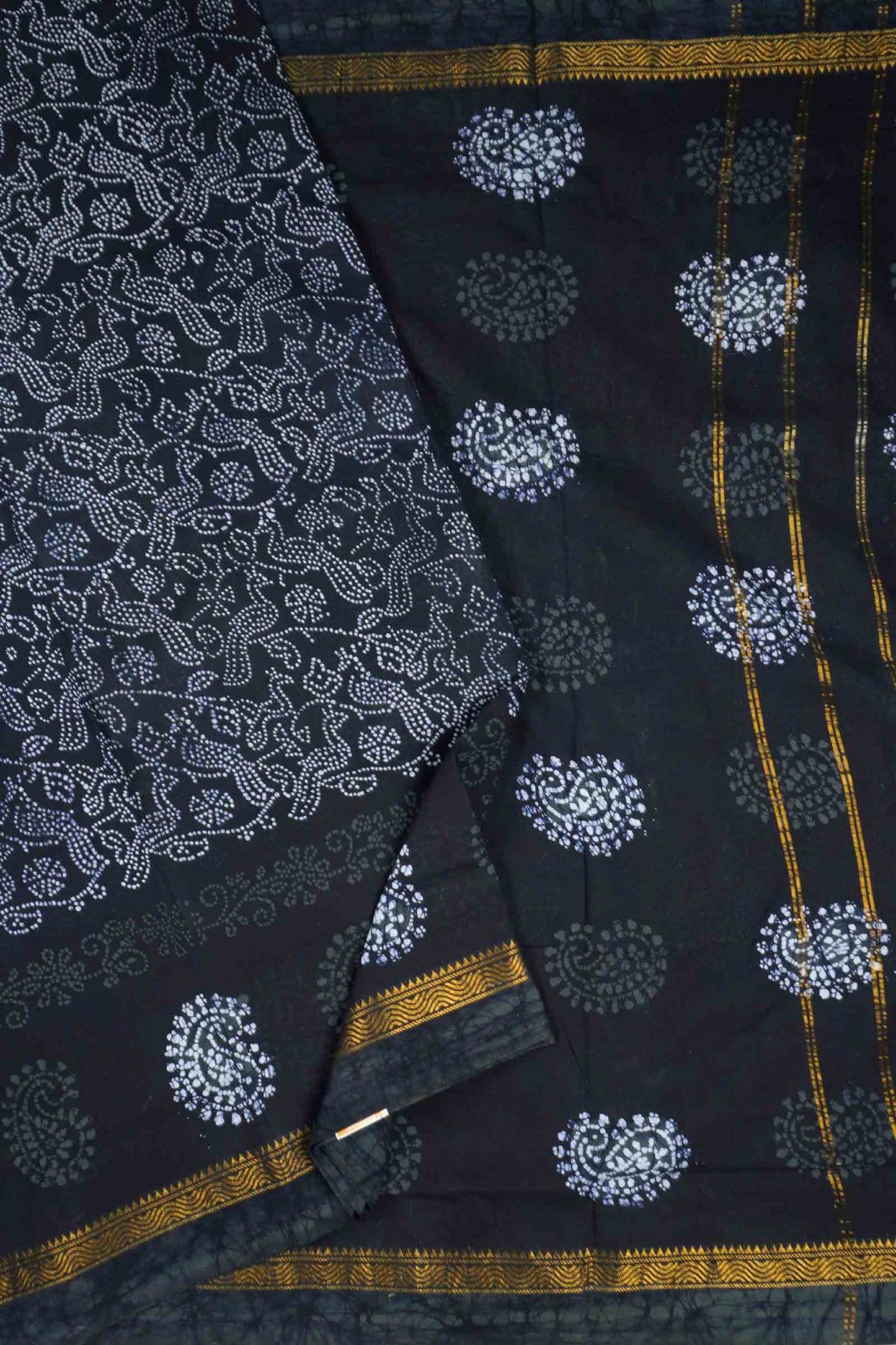 Black Pure Sungudi Cotton All Over Peacocks Saree