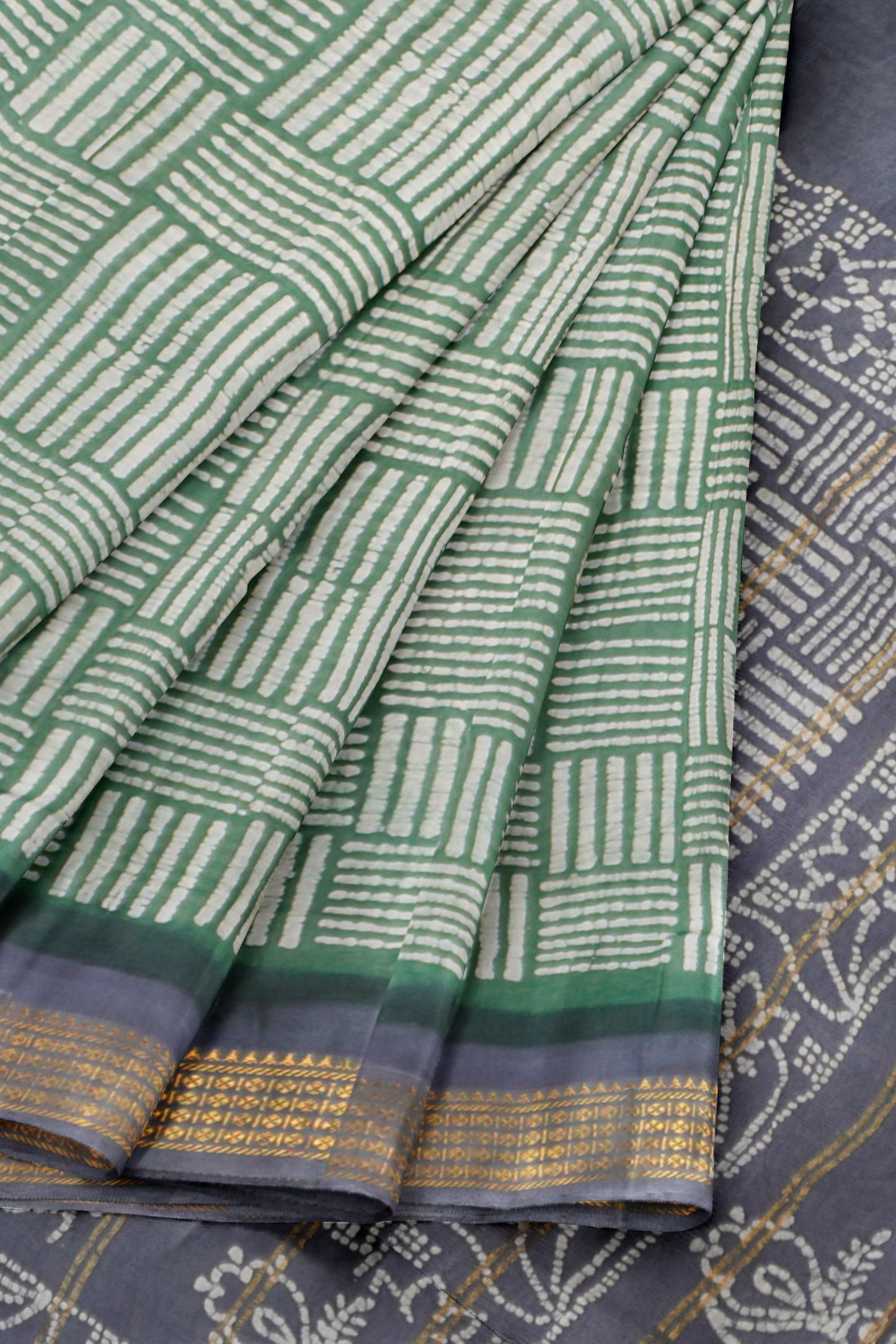 Green Pure Sungudi Cotton Geo Stripes Floral Pallu Saree