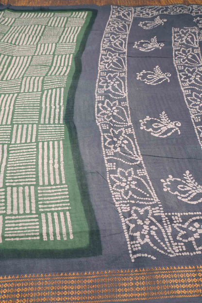 Green Pure Sungudi Cotton Geo Stripes Floral Pallu Saree