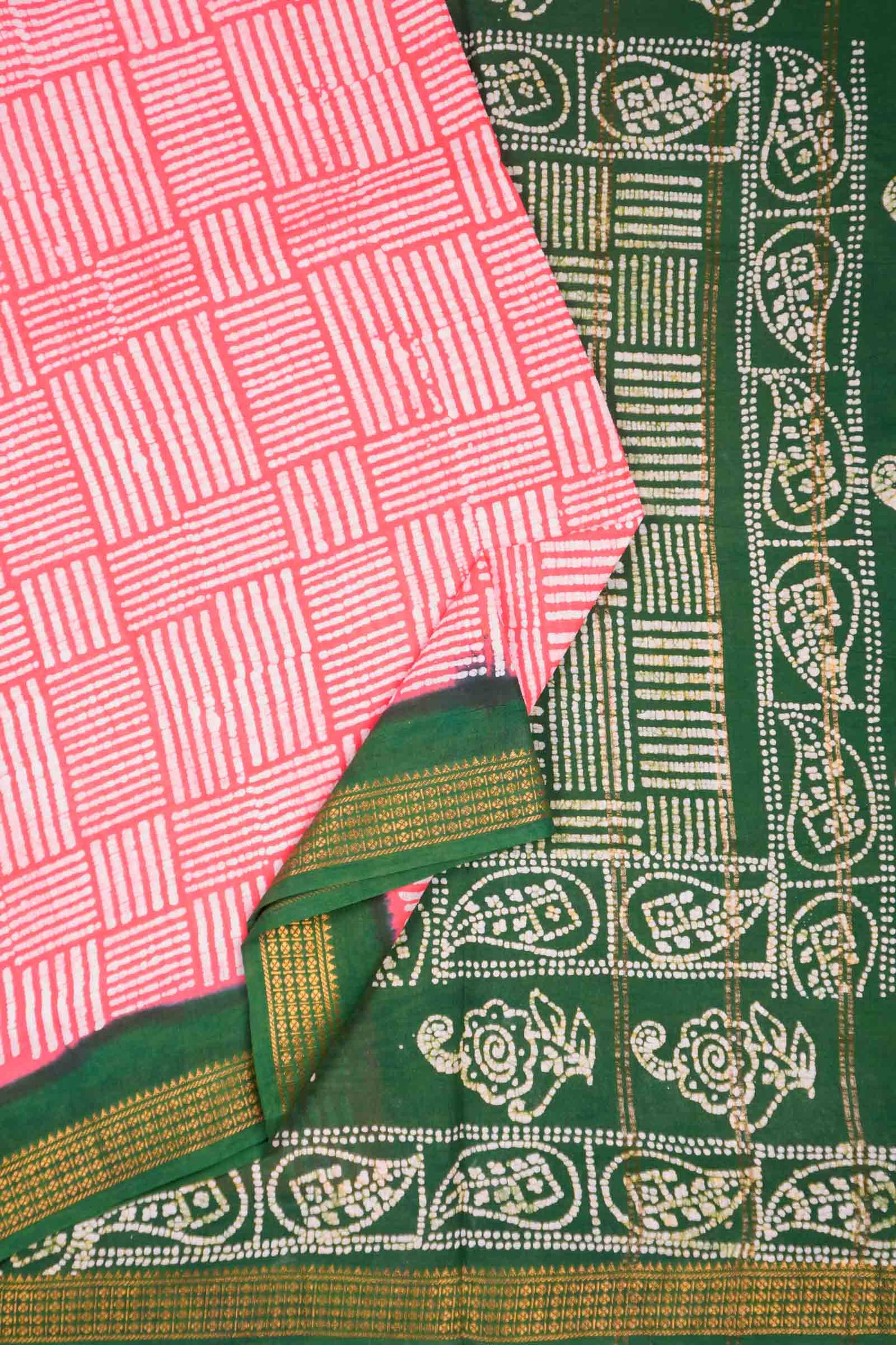 Pink Pure Sungudi Cotton Geo Prints Contrast Border Saree
