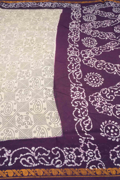 Off White Pure Sungudi Cotton Fancy Dotted Prints Contrast Purple Border Saree