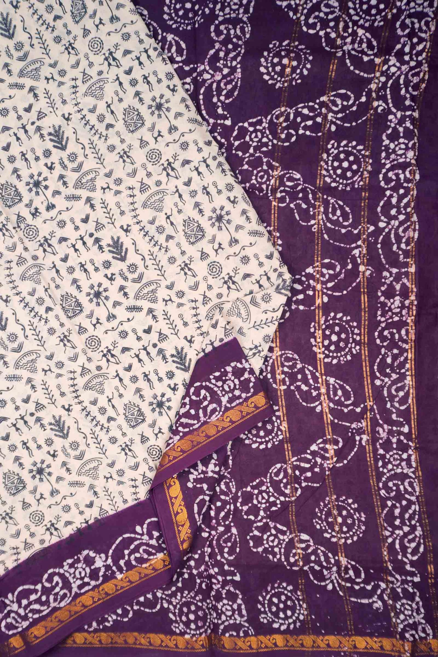 Off White Pure Sungudi Cotton Warli Prints Contrast Border Saree