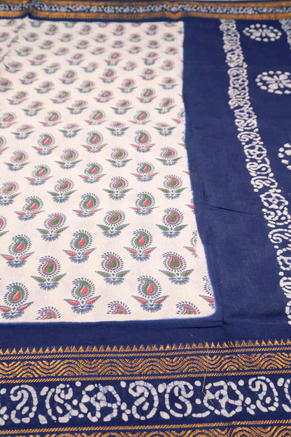 Off White Pure Sungudi Cotton Paisely Print Kolam Pallu Saree