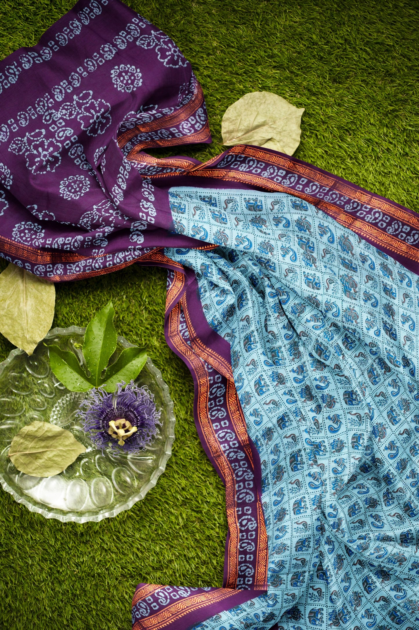 Blue Pure Sungudi Cotton Checkered Peacocks Contrast Border saree