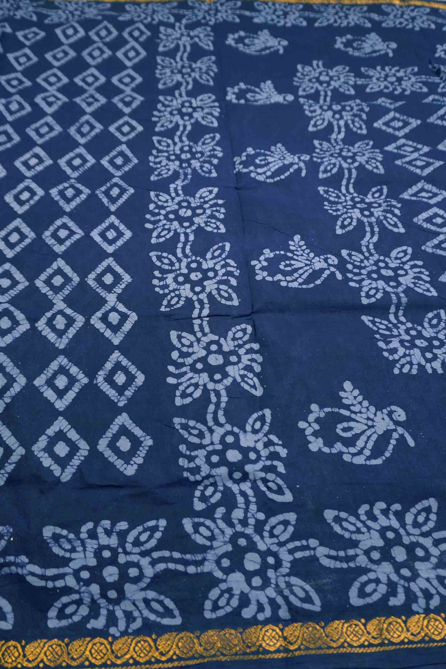 Navy Blue Pure Sungudi Cotton Diamond Prints Zari Border Saree
