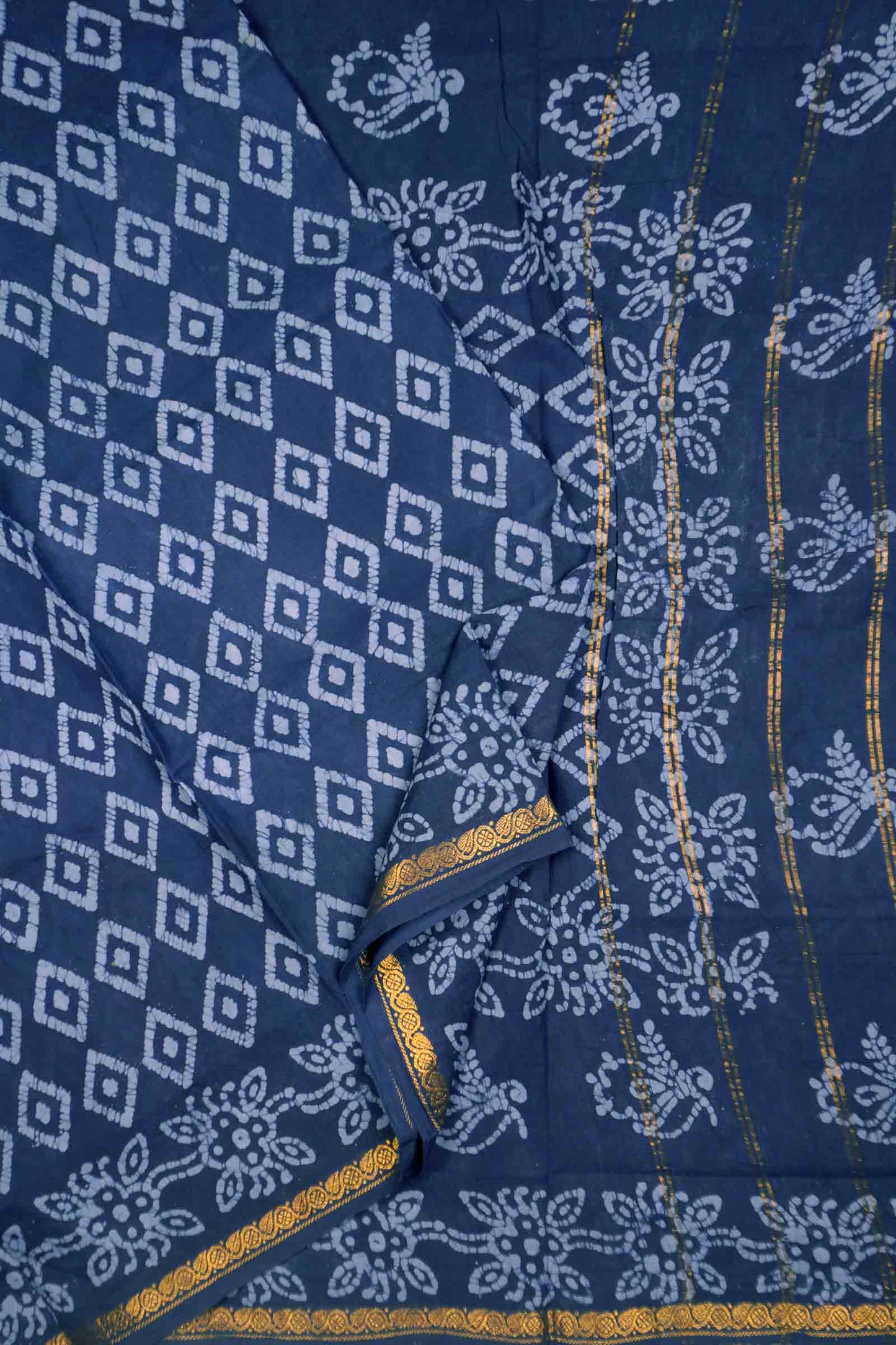 Navy Blue Pure Sungudi Cotton Diamond Prints Zari Border Saree