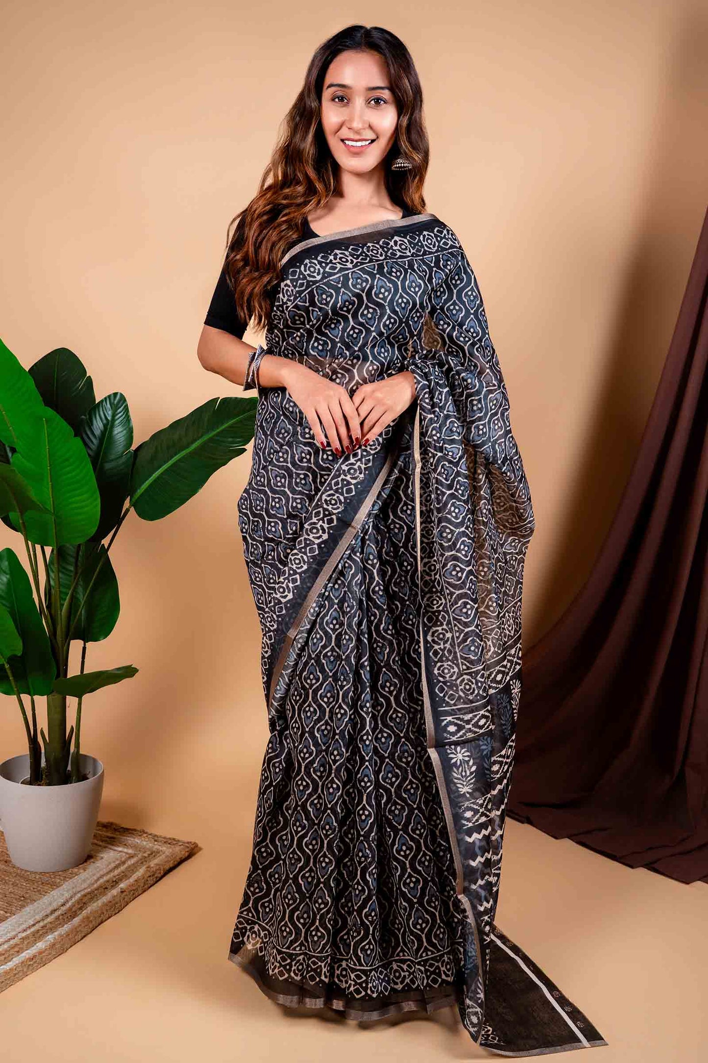 Black Semi Chanderi Cotton Floral Bulbs Print Saree NAA113