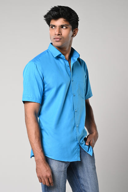 Sky blue Men’s solid plain half sleeve formal cotton shirt