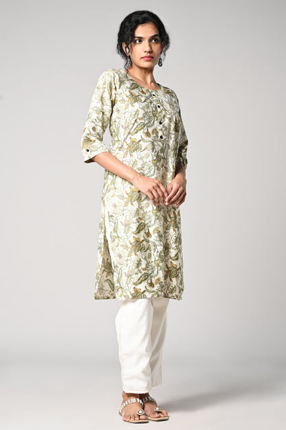 straight cut kurti,
floral prints all over the body,
round neck &amp; 3\4 sleeves,
cotton material