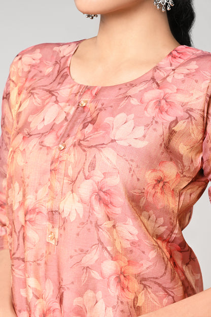 straight top,
floral prints all over the body,
round neck &amp; 3/4 sleeves,
shimmer material.