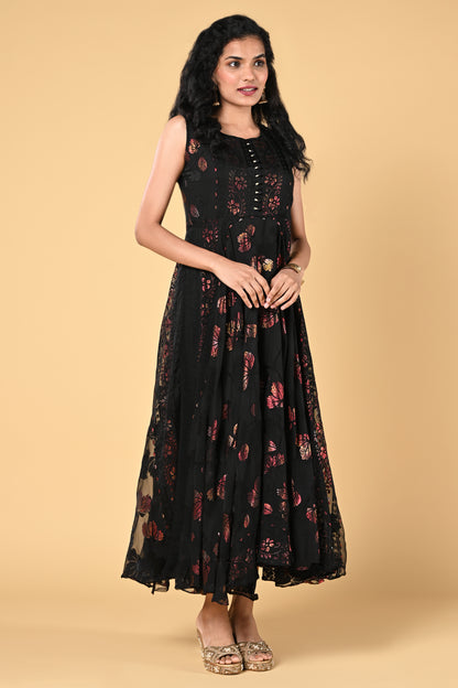 occasion wear gown.
brasso weaving round neck.
sleeves comes separately with the top.