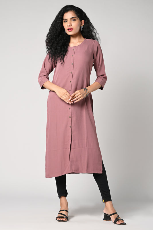 straight cut kurti.
round neck &amp; 3/4 sleeves.
golden buttons in the centre.