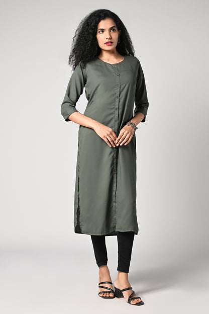 straight cut kurti.
round neck &amp; 3/4 sleeves,
golden buttons in the centre.