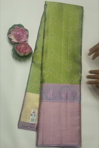 Golden Green Kanchipuram Bridal Pure Silk Fancy Print Zari Border Pallu Saree NAA123